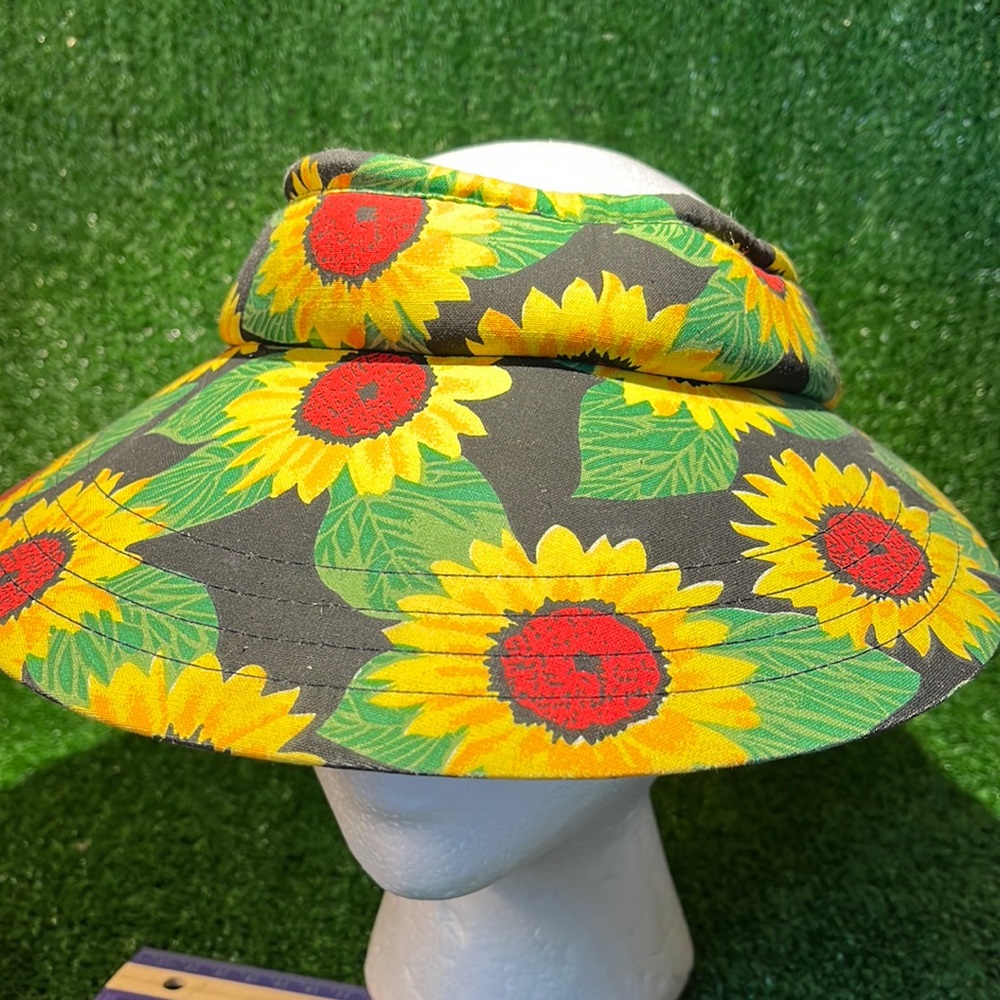 ✨VINTAGE SUNFLOWER VISOR  SO CUTE!